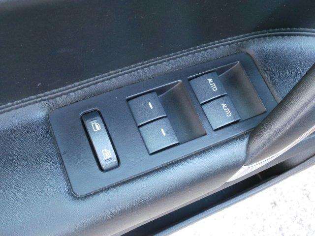 2012 Lincoln MKZ 4dr Sedan